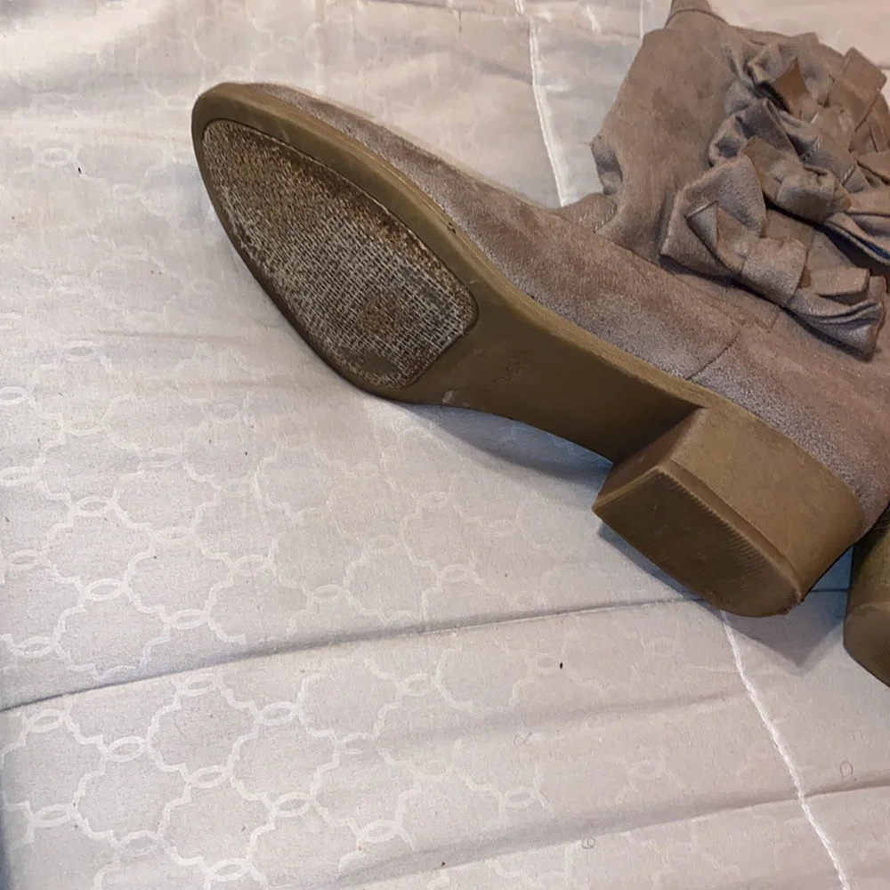 Boots 🤍 - Picture 3 of 5